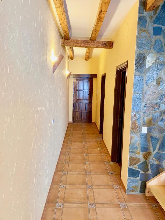 La Parada De Jimena-Casa Rustica Rodeada De Bodegas En Rueda Luaran gambar