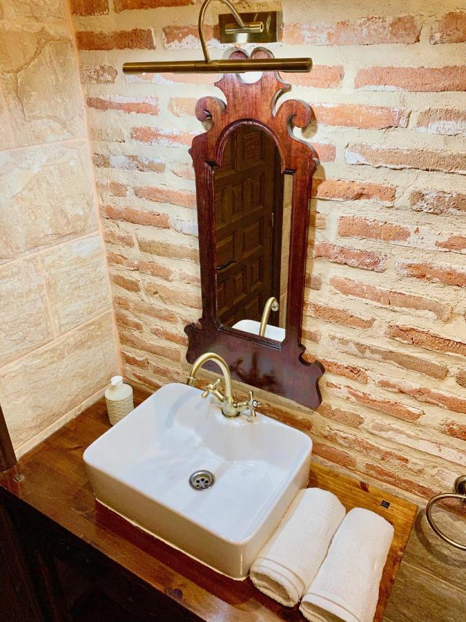 La Parada De Jimena-Casa Rustica Rodeada De Bodegas En Rueda Luaran gambar