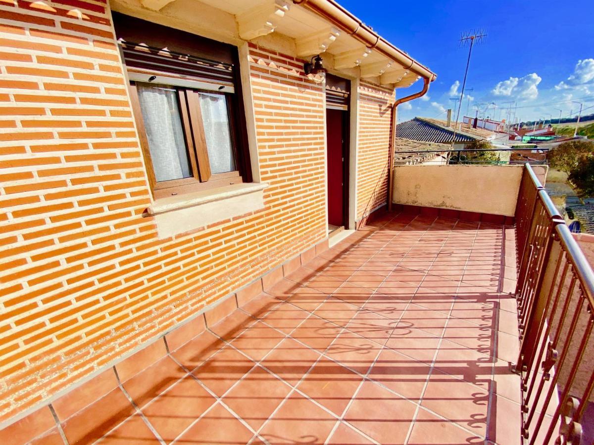 La Parada De Jimena-Casa Rustica Rodeada De Bodegas En Rueda Luaran gambar